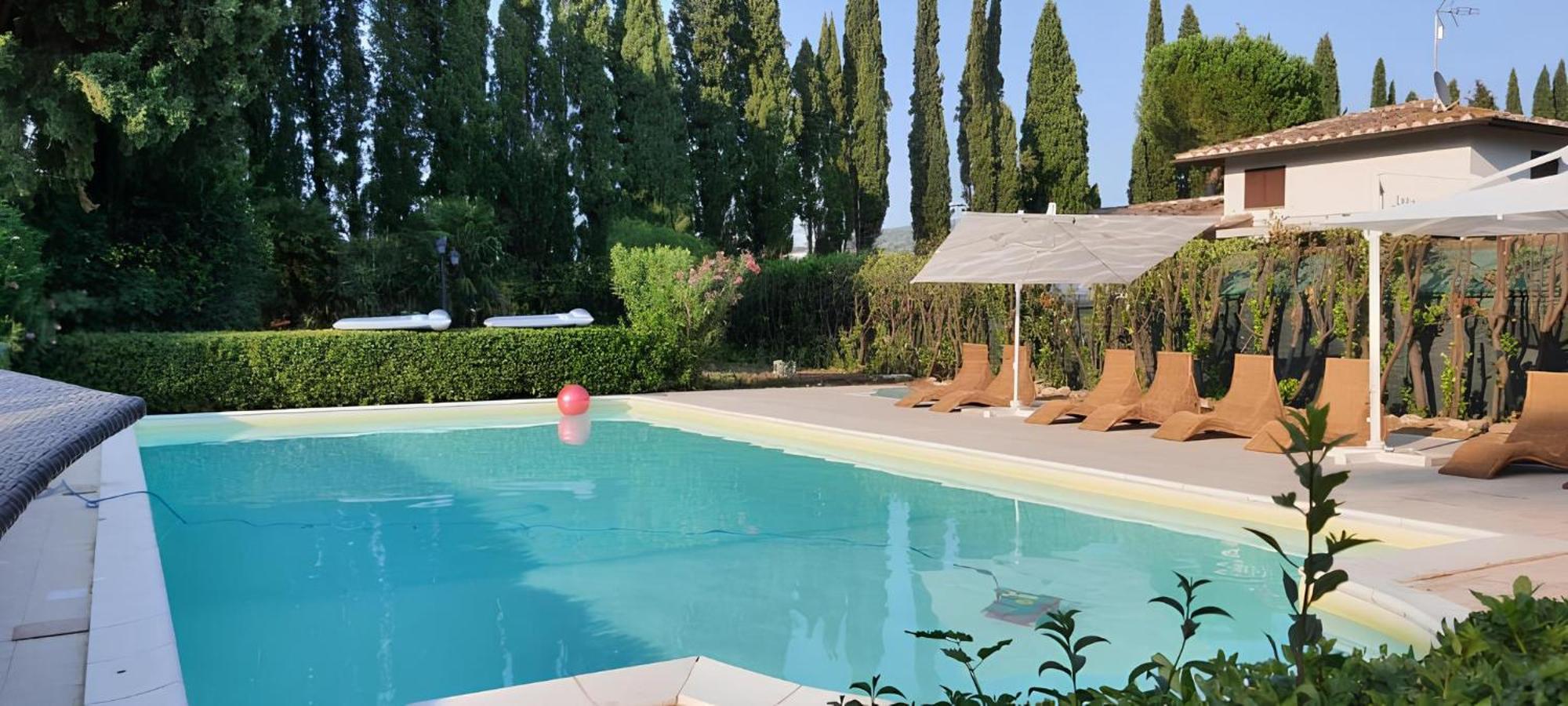 Отель Relais Parco Dei Cavalieri Assisi Петриньяно Экстерьер фото
