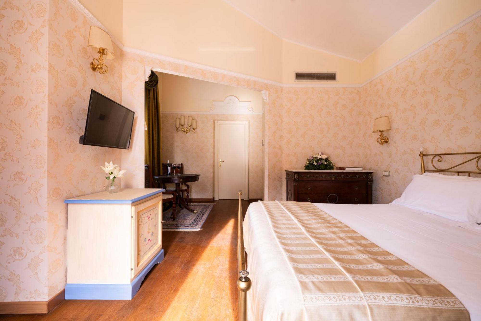 Отель Relais Parco Dei Cavalieri Assisi Петриньяно Экстерьер фото