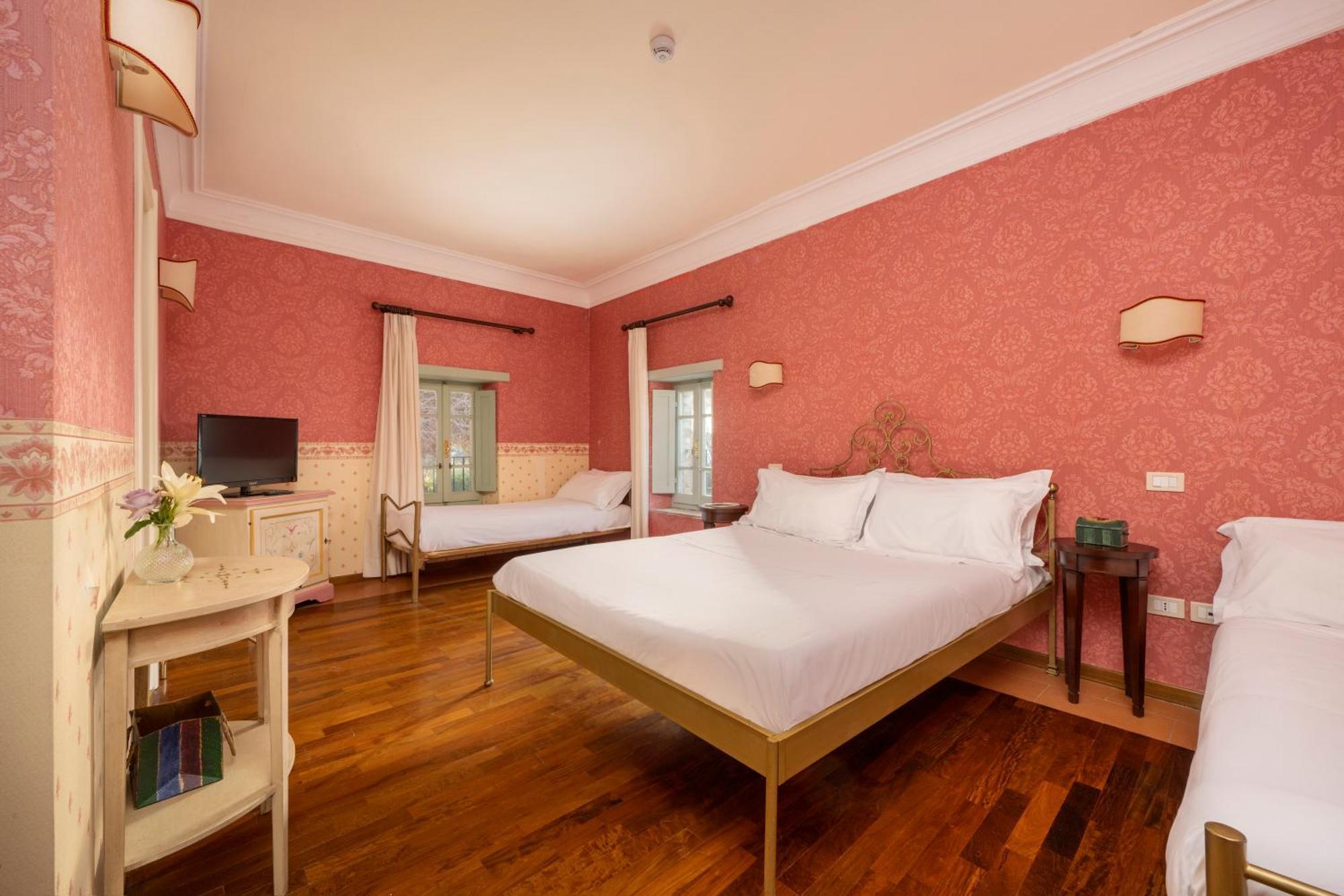 Отель Relais Parco Dei Cavalieri Assisi Петриньяно Экстерьер фото