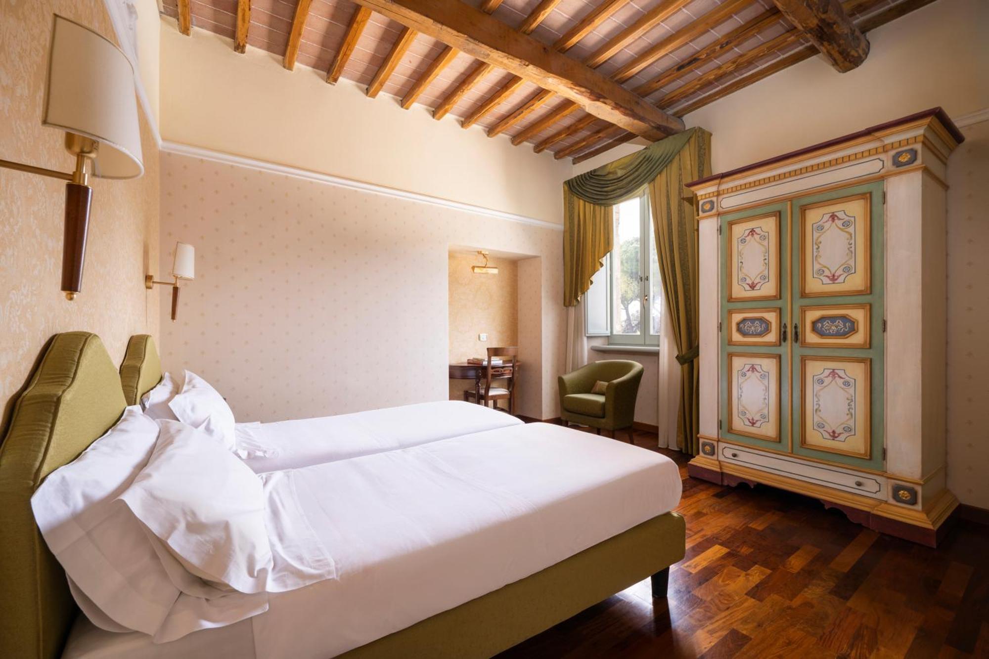 Отель Relais Parco Dei Cavalieri Assisi Петриньяно Экстерьер фото