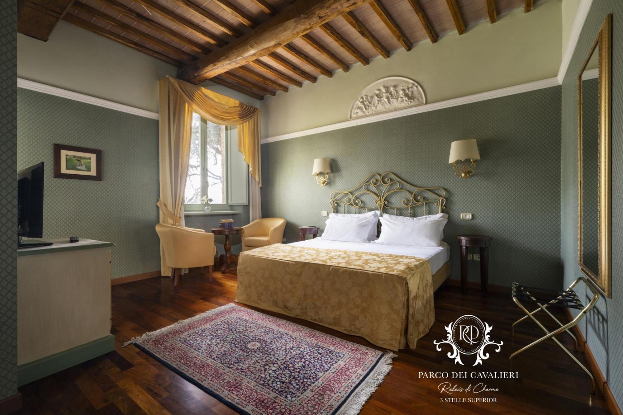 Отель Relais Parco Dei Cavalieri Assisi Петриньяно Экстерьер фото